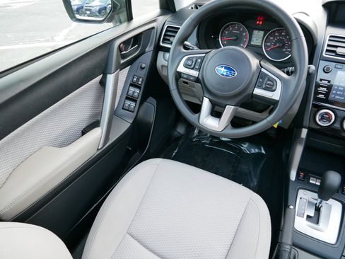 Used 2018 Subaru Forester 2.5i Premium w/ All-Weather Package image 9