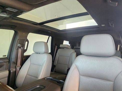 Used 2023 GMC Yukon SLT image 14