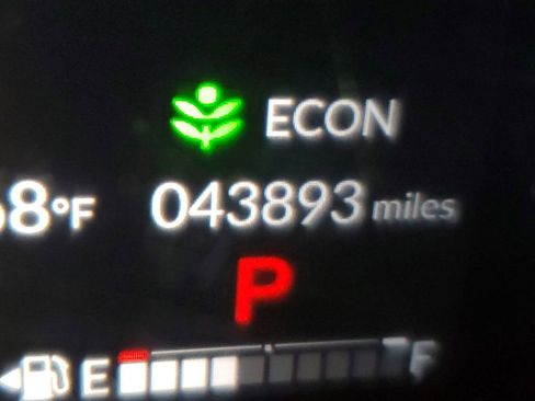Used 2023 Honda HR-V LX image 25