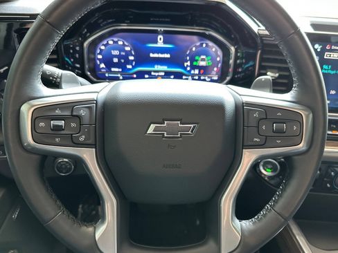 Used 2023 Chevrolet Silverado 1500 LT Trail Boss w/ LT Trail Boss Premium Package AWD/4WD image 25