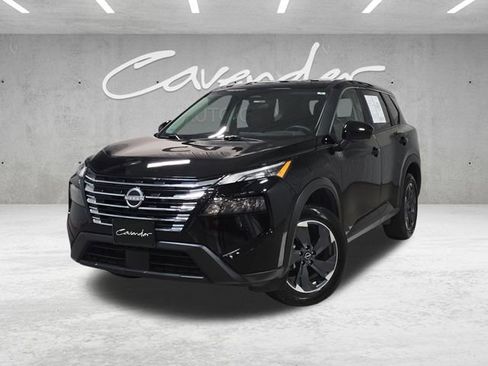 Used 2025 Nissan Rogue SV FWD image 1