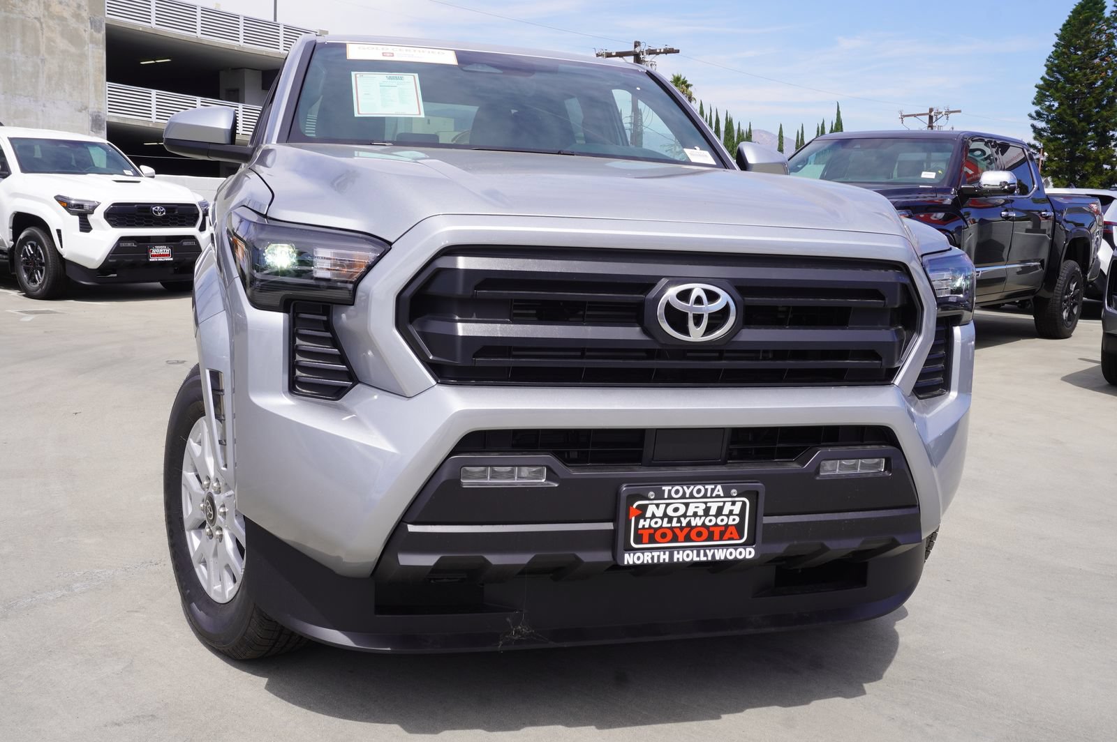 Certified 2026 Toyota Tacoma SR5 AWD/4WD image 2