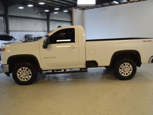 Used 2024 Chevrolet Silverado 2500 LT w/ Convenience Package AWD/4WD image 6