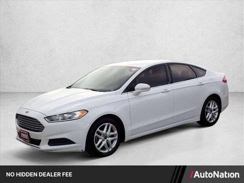Used 2016 Ford Fusion SE FWD image 1