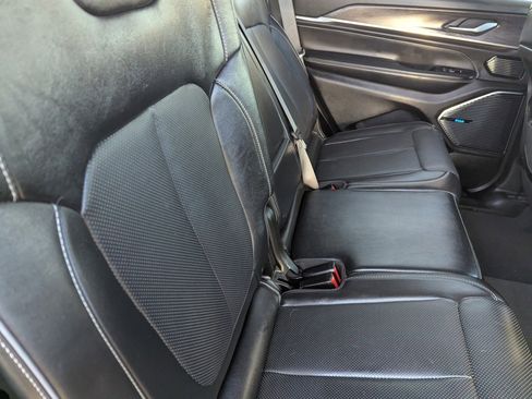 Used 2022 Jeep Grand Cherokee L Overland image 14