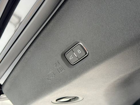 New 2026 Lincoln Navigator L Black Label image 9