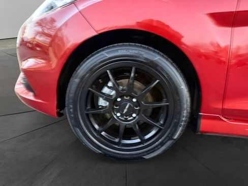 Used 2019 Ford Fiesta ST-Line image 9