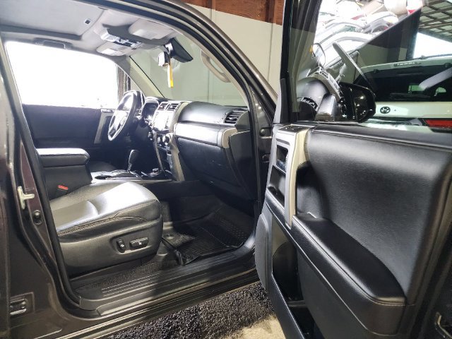 Used 2021 Toyota 4Runner SR5 Premium w/ Moonroof Package AWD/4WD image 3