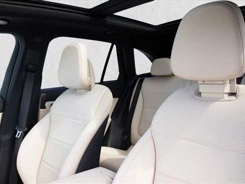 New 2026 Mercedes-Benz GLC 300 4MATIC image 22