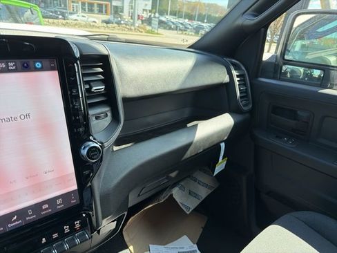 New 2026 RAM 2500 Tradesman AWD/4WD image 18