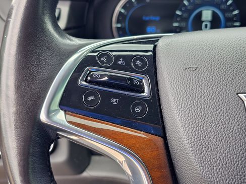 Used 2020 Cadillac Escalade Luxury AWD/4WD image 21