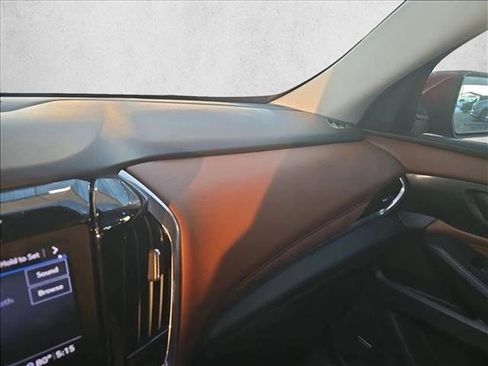 Used 2021 Chevrolet Traverse High Country image 16