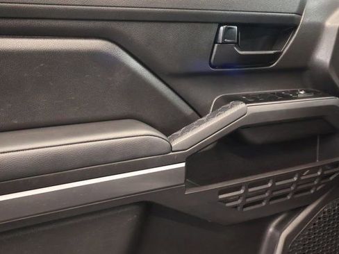 Certified 2025 Toyota Tacoma SR5 image 10