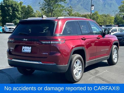 Used 2023 Jeep Grand Cherokee Laredo AWD/4WD image 3