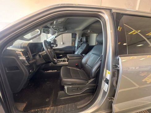 Used 2024 Ford F250 Lariat w/ Lariat Ultimate Package AWD/4WD image 10