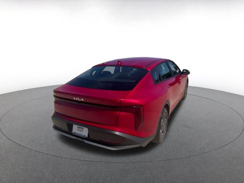 Used 2025 Kia K4 LXS image 12
