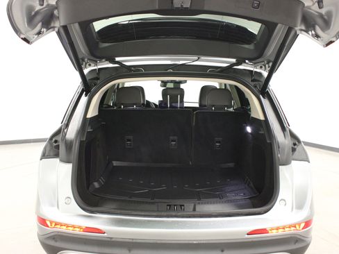 Used 2023 Lincoln Corsair Reserve image 12