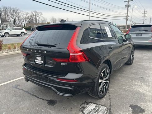 Certified 2025 Volvo XC60 B5 Plus image 5