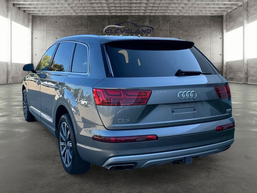 Used 2017 Audi Q7 3.0T Prestige AWD/4WD image 5