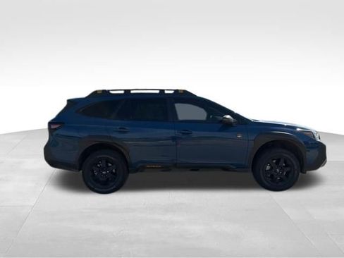 Used 2025 Subaru Outback Wilderness AWD/4WD image 2