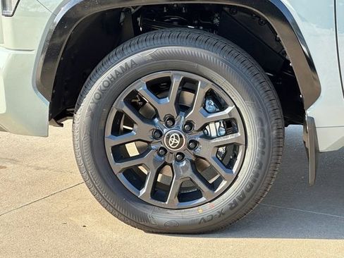 New 2026 Toyota Tundra Platinum image 8