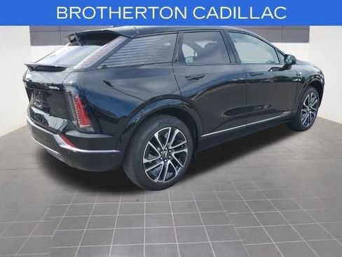 Used 2026 Cadillac Optiq Sport 1 AWD/4WD image 8