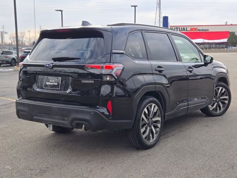 Used 2025 Subaru Forester Touring image 15