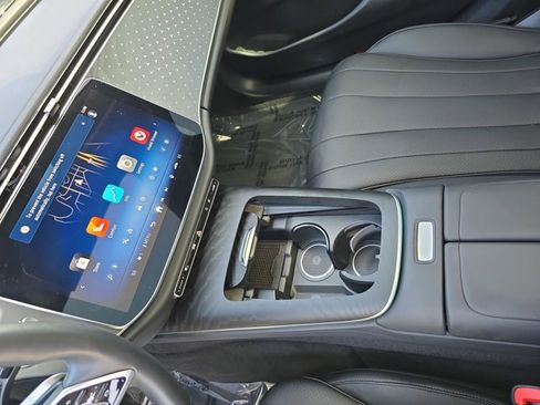 Used 2025 Mercedes-Benz E 450 4MATIC Sedan image 23