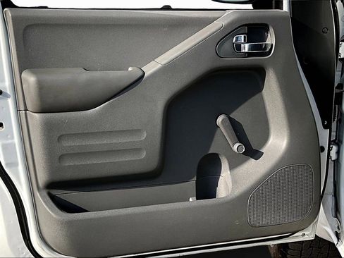 Used 2015 Nissan Frontier S w/ S Preferred Package image 16