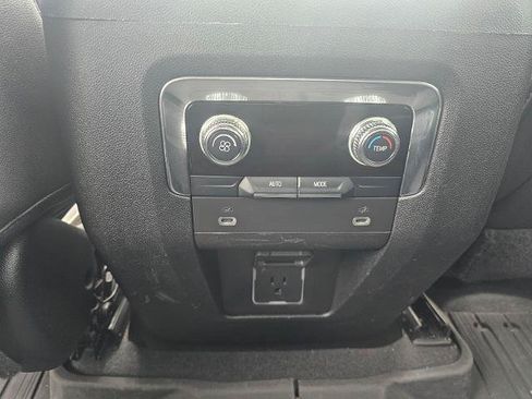 Used 2023 GMC Yukon SLT RWD image 52