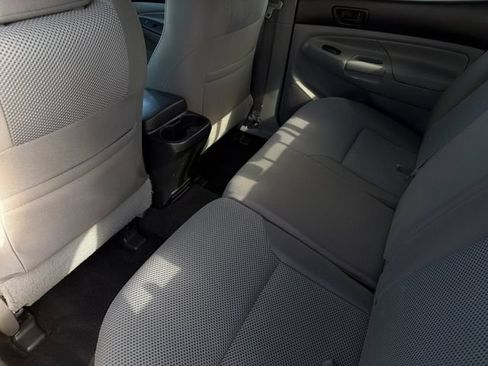 Used 2013 Toyota Tacoma PreRunner w/ TRD Sport Pkg RWD image 10