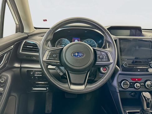 Used 2017 Subaru Impreza 2.0i Limited image 18