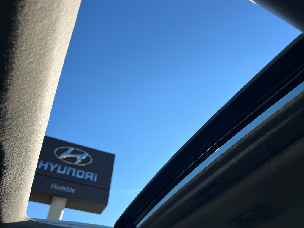 Used 2024 Hyundai Elantra Limited FWD image 20