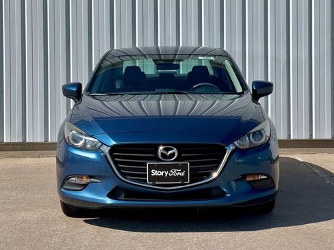 Used 2018 MAZDA MAZDA3 Sport FWD image 9
