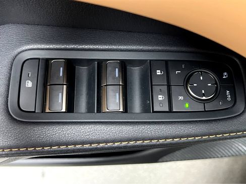 Certified 2026 Lexus RX 350 Premium AWD/4WD image 40