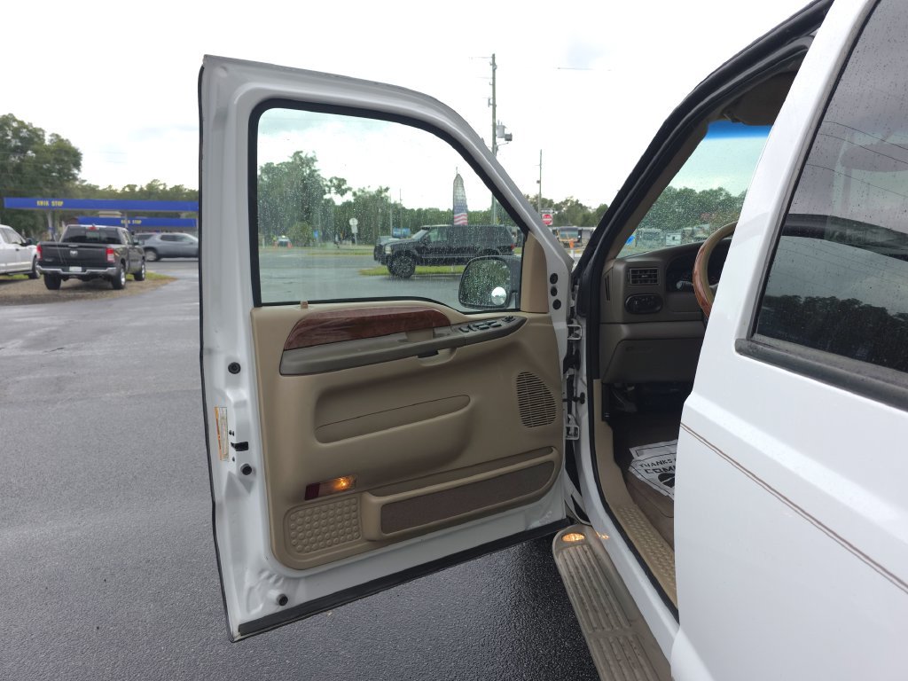 Used 2002 Ford Excursion Limited RWD image 10
