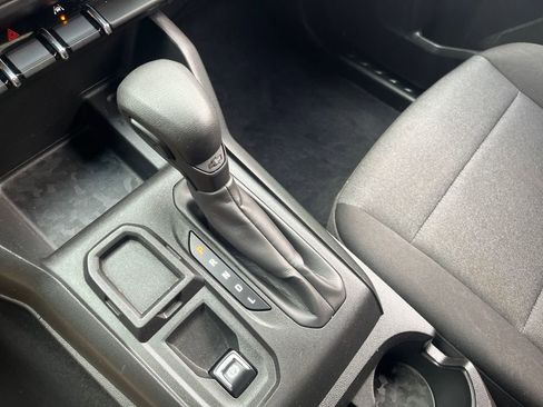 Used 2023 Chevrolet Colorado W/T image 22