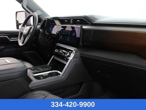 Used 2025 GMC Sierra 2500 Denali w/ Denali Reserve Package image 26