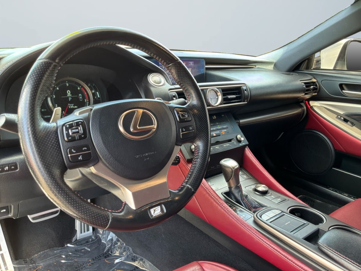 Used 2017 Lexus RC 200t F Sport RWD image 10