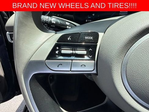 Used 2023 Hyundai Elantra SEL w/ Convenience Package FWD image 12