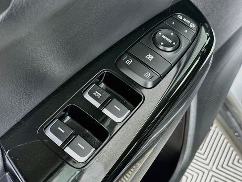 Used 2020 Kia Sportage EX FWD image 17