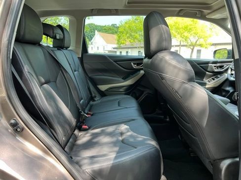 Used 2022 Subaru Forester Limited AWD/4WD image 19