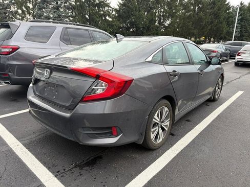 Used 2017 Honda Civic EX-T image 3
