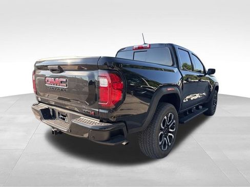 Used 2025 GMC Canyon AT4 w/ Nightfall Edition AWD/4WD image 7