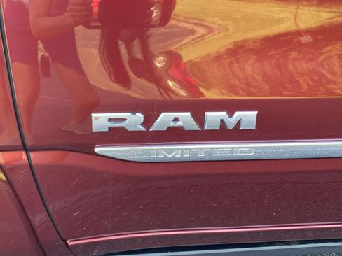 Used 2020 RAM 1500 Limited AWD/4WD image 11
