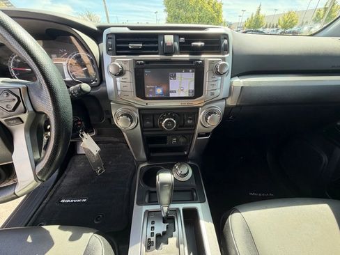 Used 2019 Toyota 4Runner SR5 Premium AWD/4WD image 56