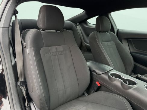 Used 2019 Ford Mustang Coupe image 29