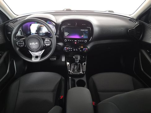 Used 2025 Kia Soul S FWD image 27