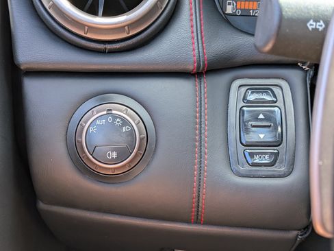 Used 2013 Ferrari California RWD image 23