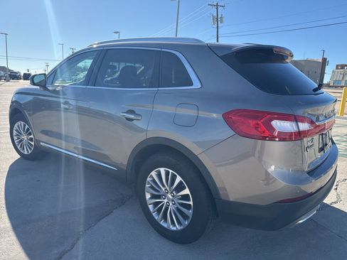 Used 2017 Lincoln MKX Select w/ Select Plus Package image 5